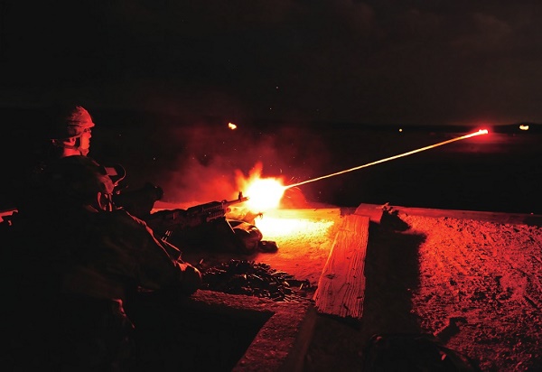 军事文摘·科学少年